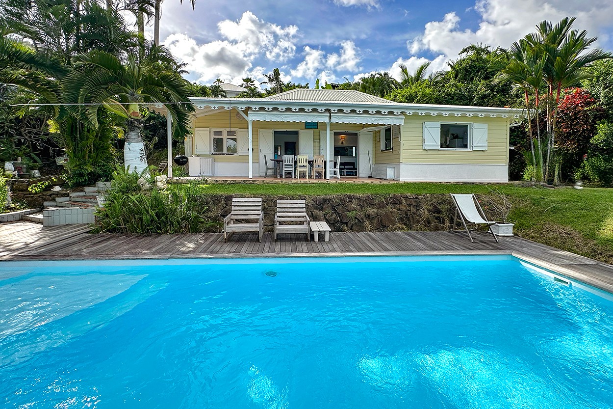 Villa BLANC BALI location Martinique le Vauclin Piscine vue mer - Bienvenue à la villa Blanc Bali