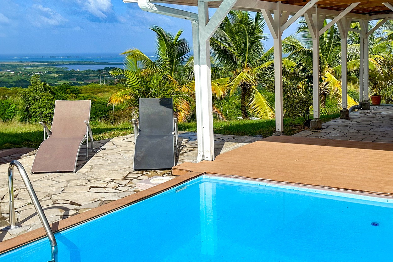 Villa NATALIA location villa le Marin Martinique vue mer piscine - La vue de la villa Natalia